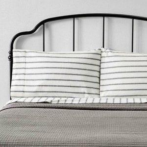 Target Hearth & Hand With Magnolia Textured Strip Quilt Full/Queen New With Tags